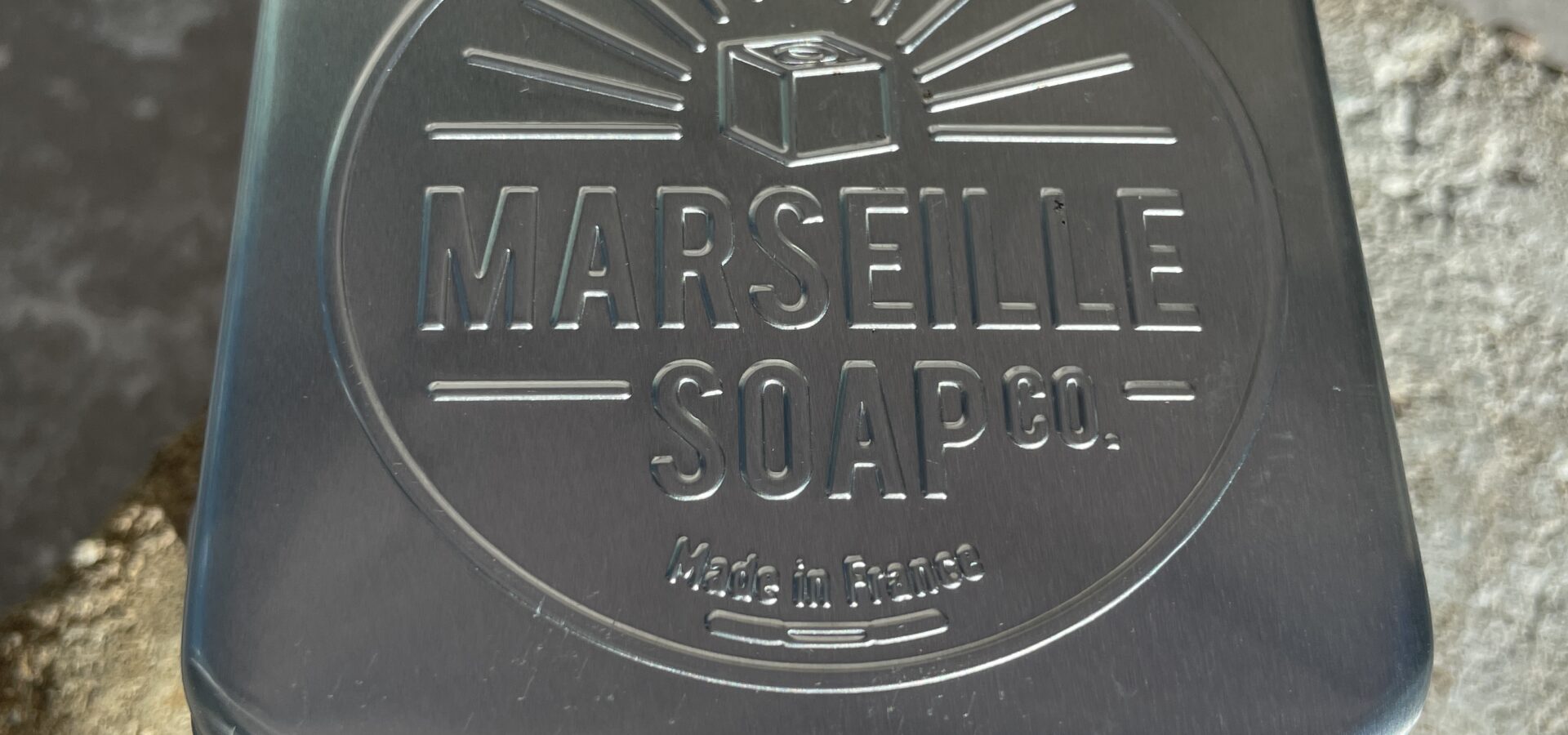 aluminium tvålburk för Marseille tvålar från tadé