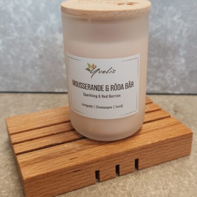 Doftljus Mousserande & Röda Bär från Yvelis - Lilla