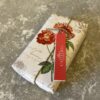 Lyxig Botanisk hand & kroppstvål från Castelbel - Vilda Rosor 200g - Bild 5