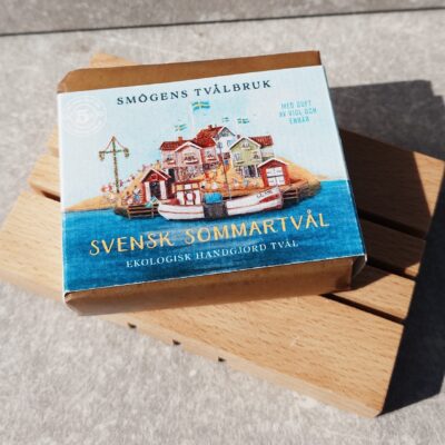 Ekologisk Tvål Svensk Sommartvål med Viol & Enbär 100gr Från Smögens Tvålbruk